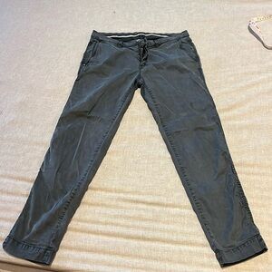 Italian skinny jeans, Jaggy is the make, low rise